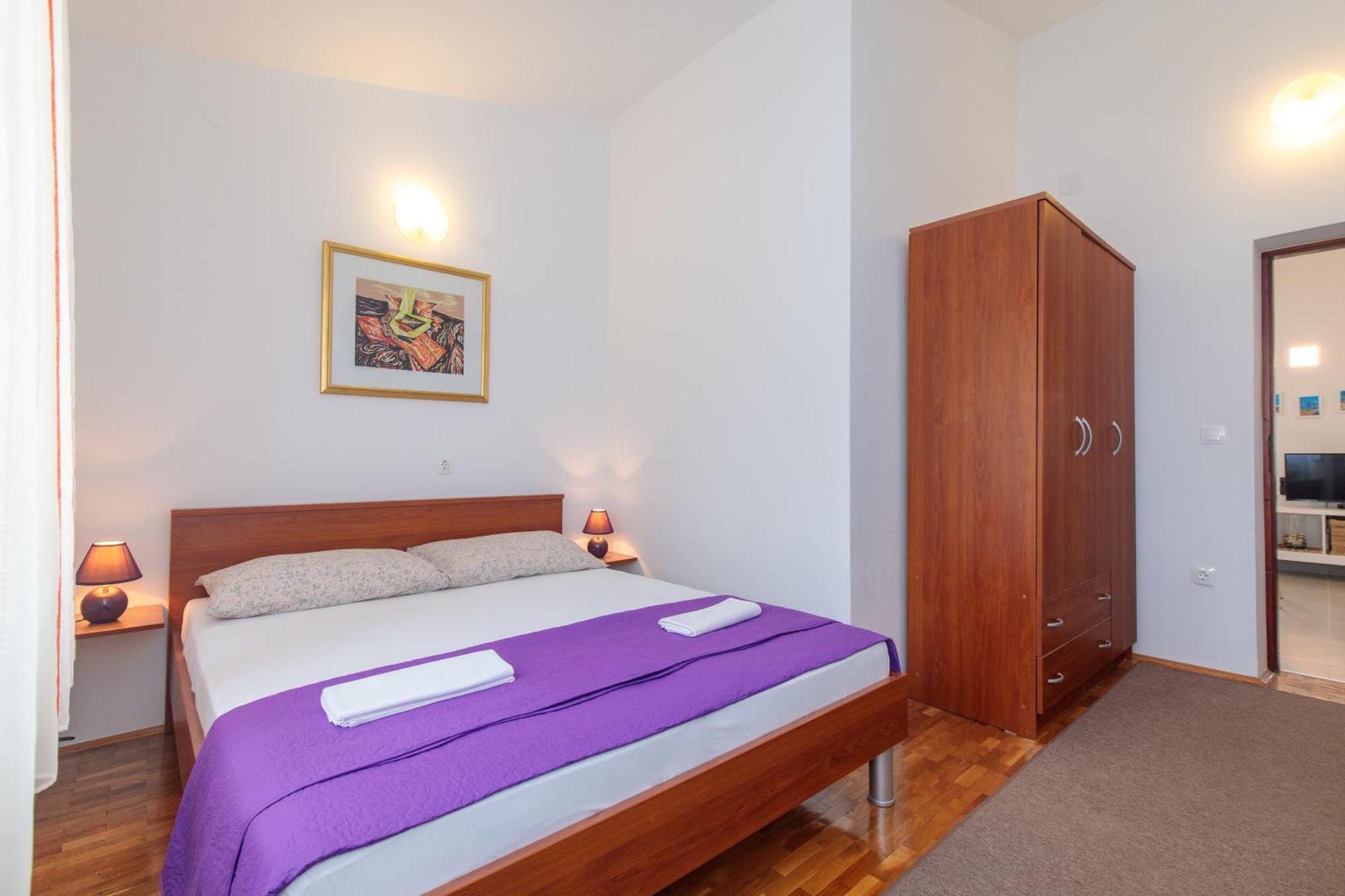 Apartment Tonka *Balcony & Partial Seaview! Krk Town Exterior foto